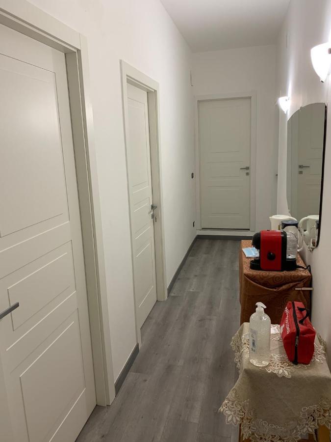 Domus Nikolai Hotel Бари Екстериор снимка