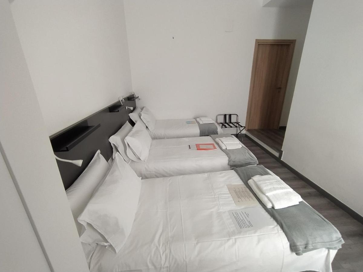 Domus Nikolai Hotel Бари Екстериор снимка