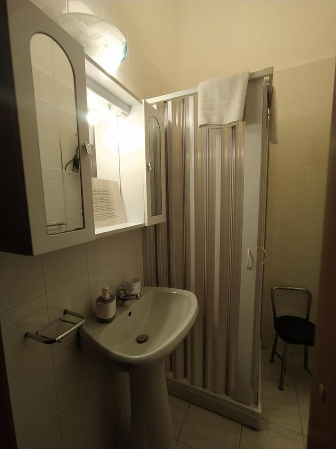 Domus Nikolai Hotel Бари Екстериор снимка