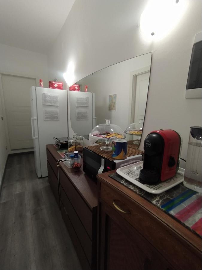 Domus Nikolai Hotel Бари Екстериор снимка
